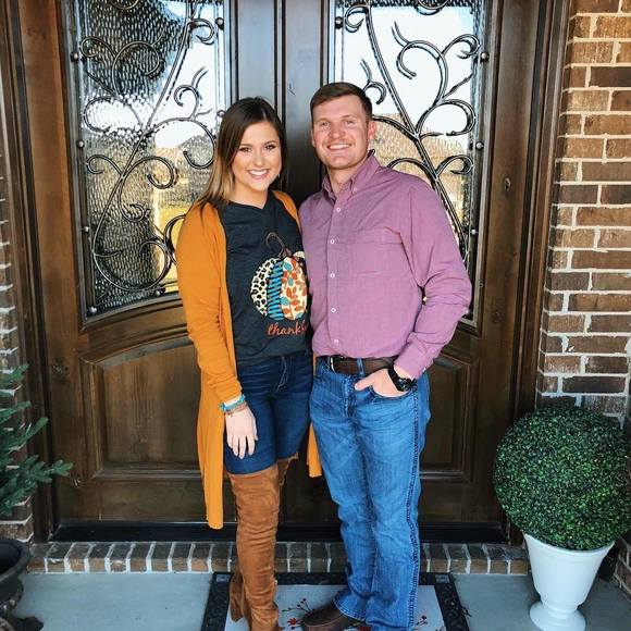 Meet your Posher, Brooke - Picture 1 of 1